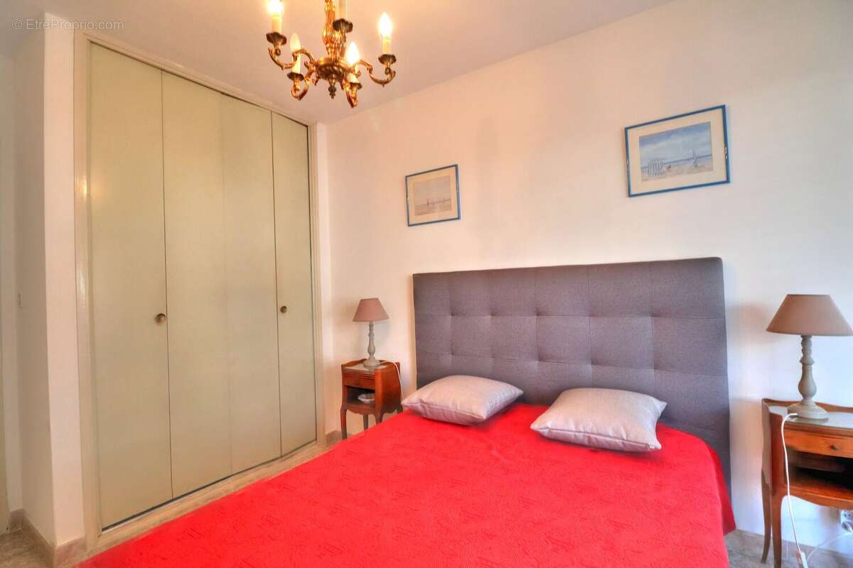 EXCLUSIVITÉ - Golfe-Juan - T3 de 66 m² avec terrasse de 20 m², garage et cave - photo 9