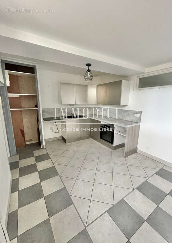 Appartement à THOISSEY