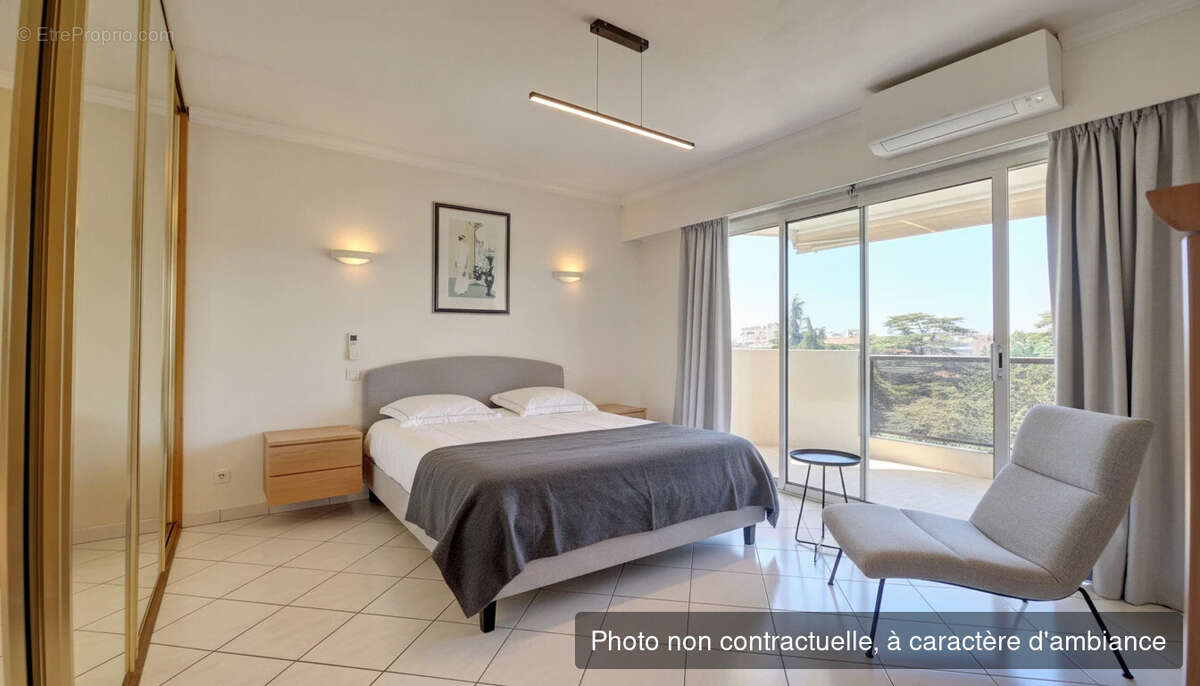 LE CANNET à vendre 4 pièces de 117 m2 avec terrasse et balcon, cave et garage sous-sol - photo 14