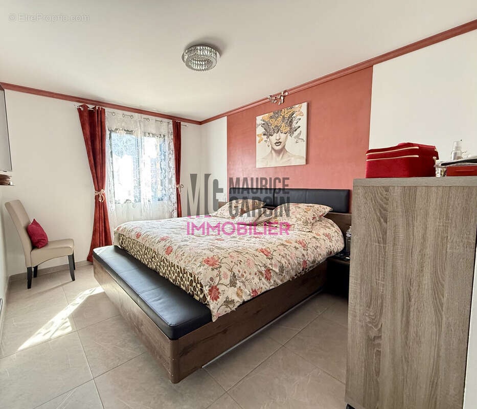 Maison à MORIERES-LES-AVIGNON