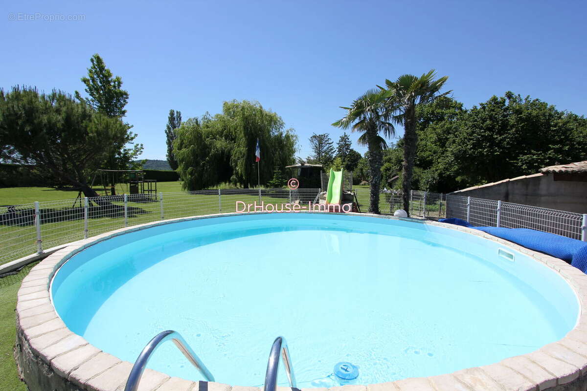 Maison 208 m² à Upie  - photo 10