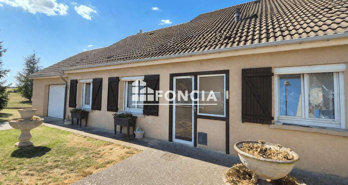 Maison à OIRY