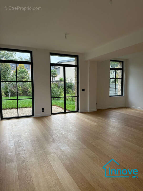 Maison à VAUCRESSON