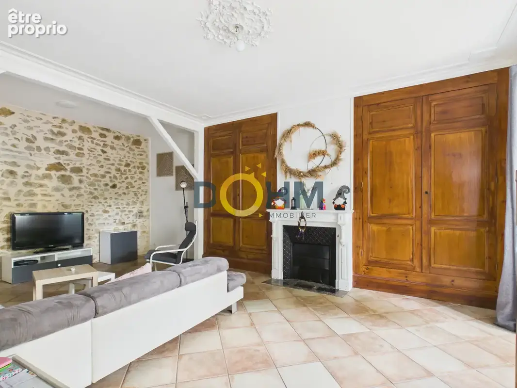 Maison familiale de caractère avec dépendance, jardin et beau potentiel d’aménagement - photo 5