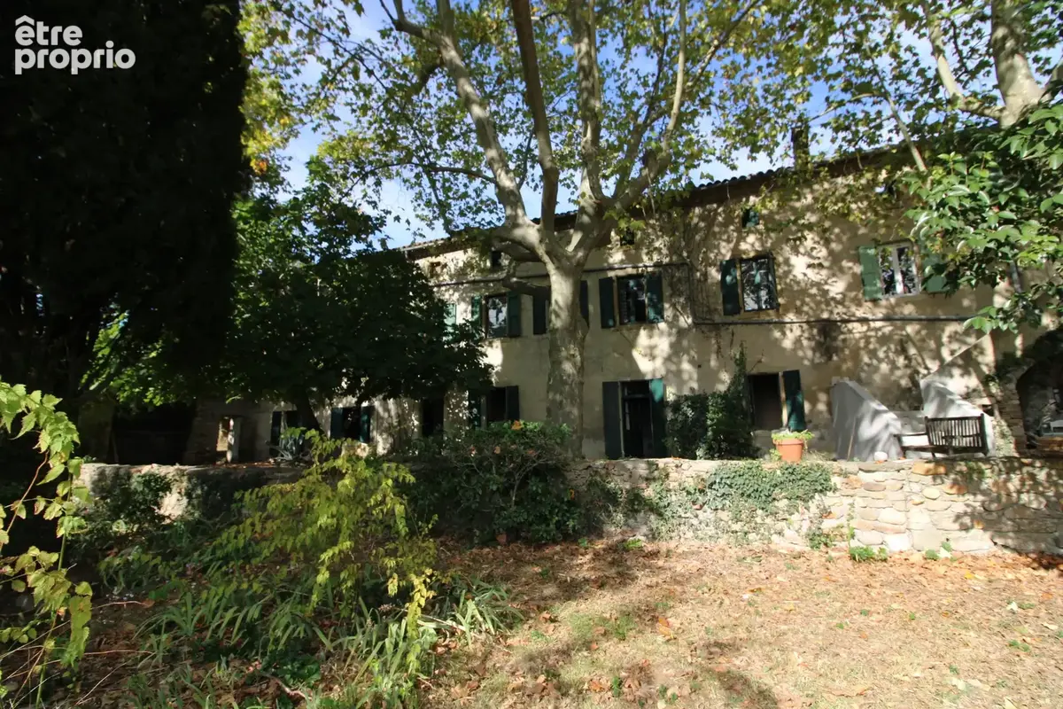 Mas 300 m2 sur 5 hectares. - photo 9
