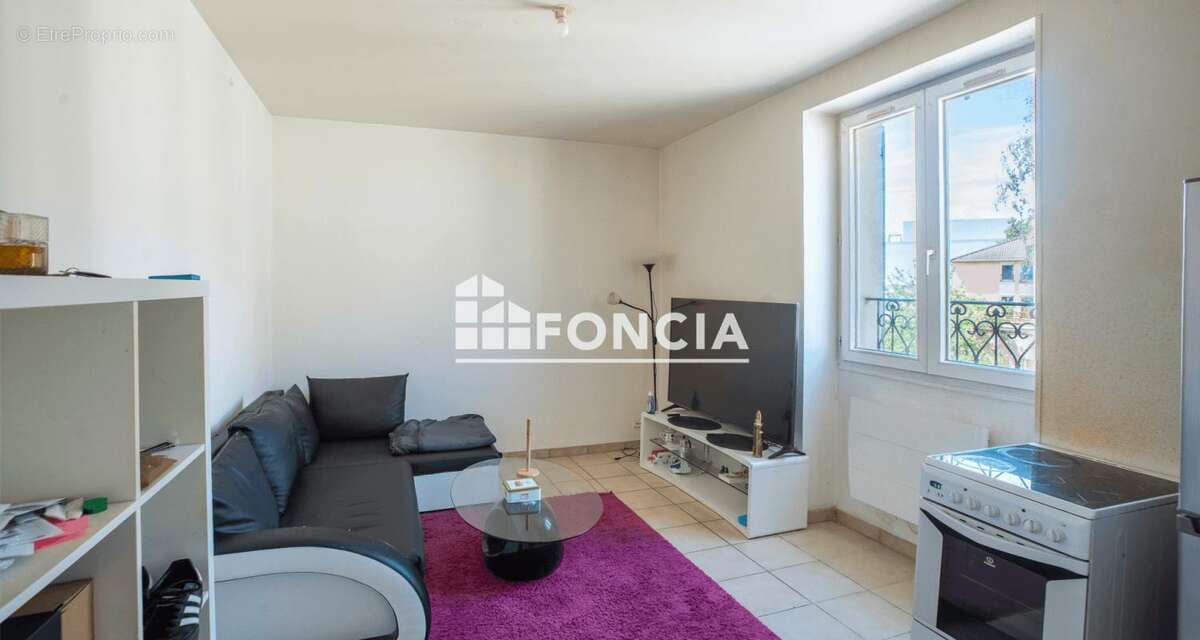 Appartement à SARTROUVILLE