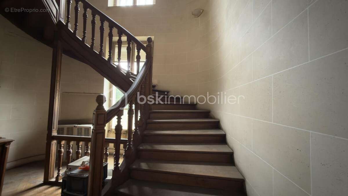 Hôtel particulier d’exception – Plus de 700 m² exploitables – Reims Centre Historique - photo 10