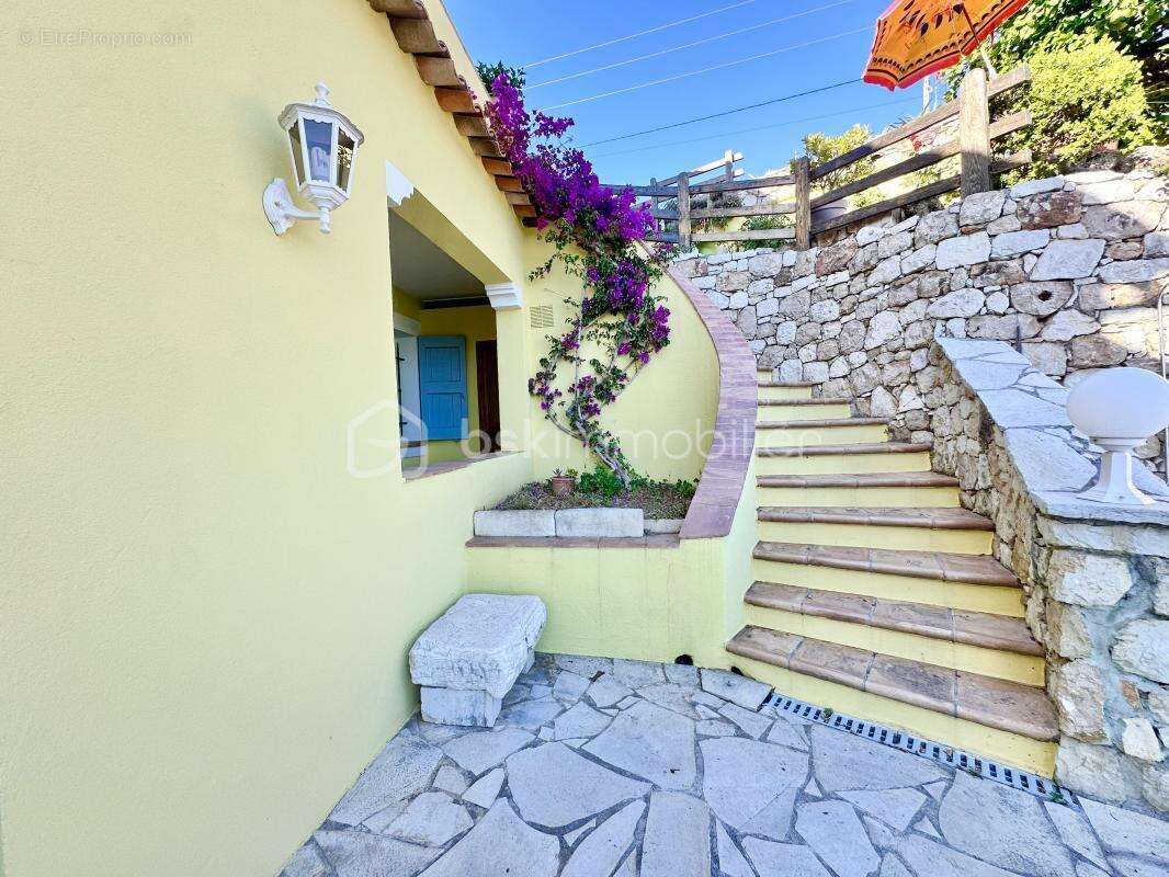 Maison à CAGNES-SUR-MER