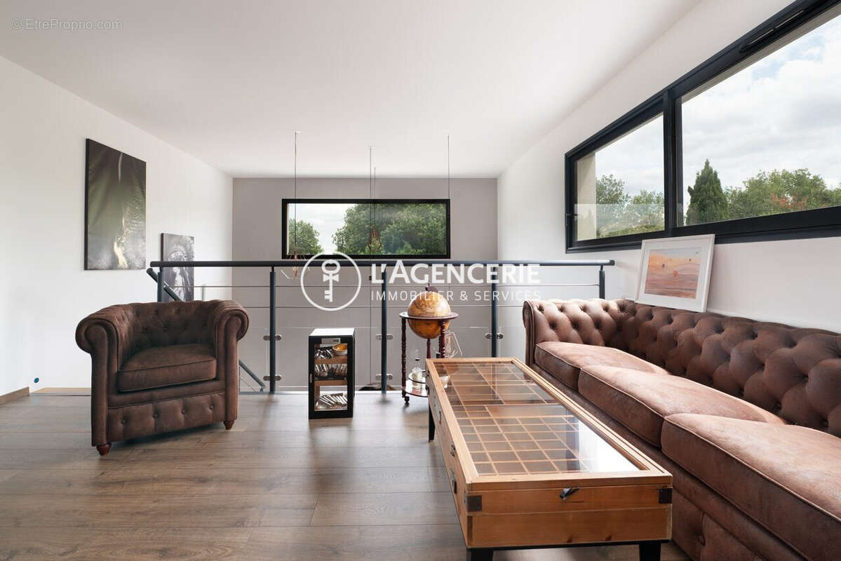Maison 186 m² à Cornebarrieu  - photo 6