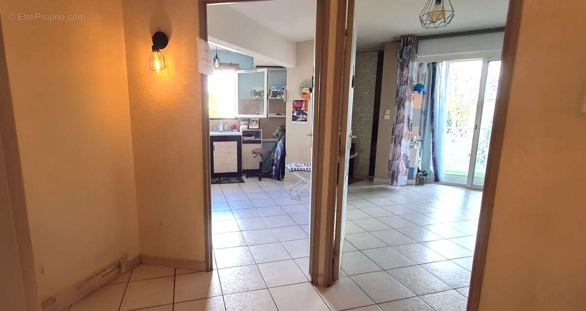 Appartement à SIX-FOURS-LES-PLAGES