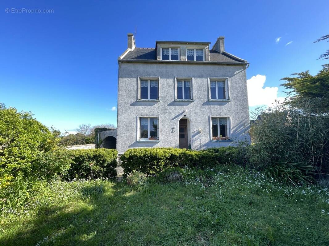 Maison à SIBIRIL