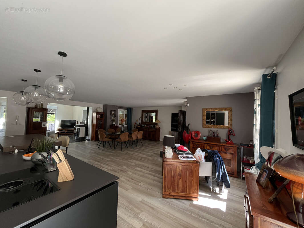 Pavillon de 204 m2 - photo 7