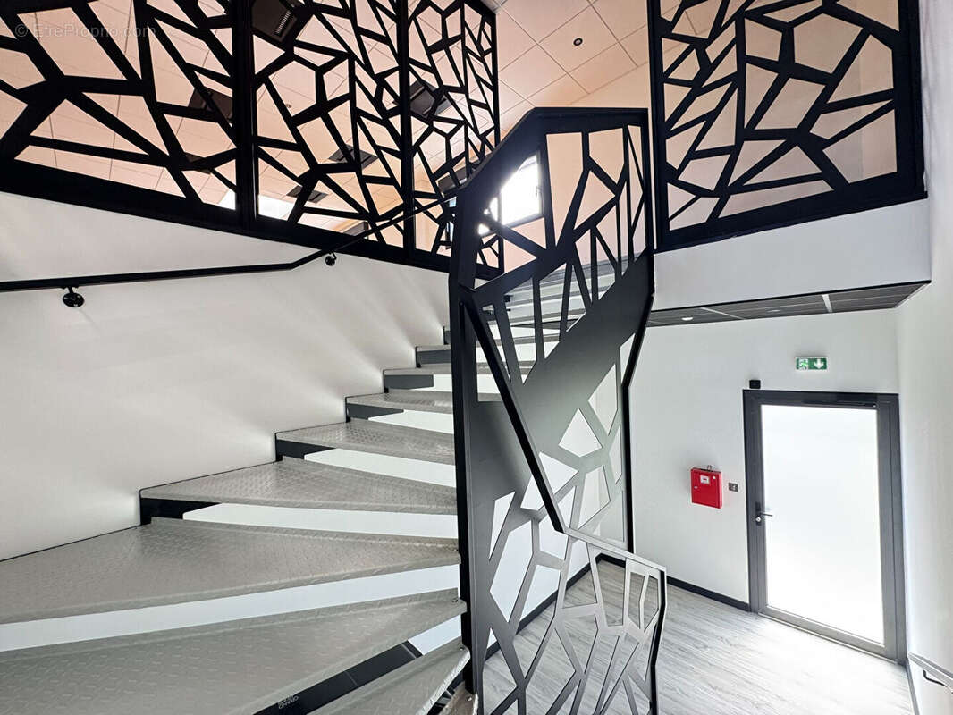 Plateau neuf de bureaux 228 m² - betheny - photo 4