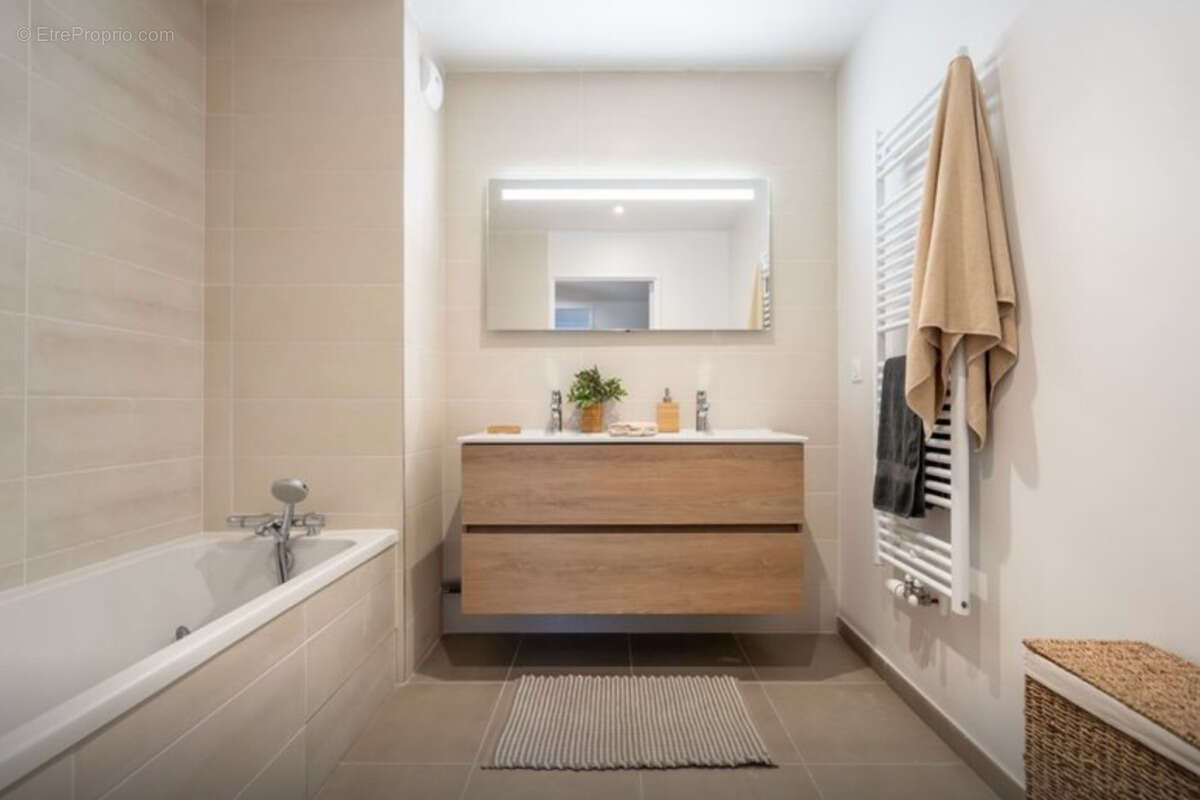 Appartement à LYON-9E