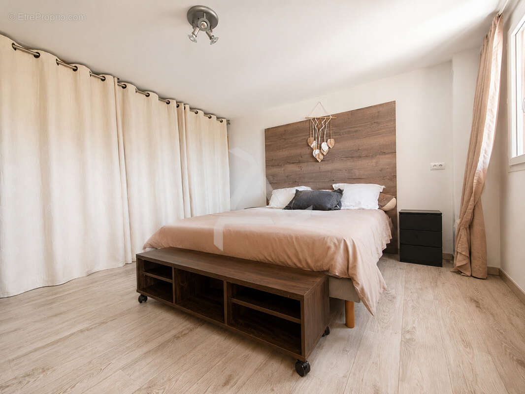 Appartement t4 de 82 m2 dans petite copropriété de charme à 20min de porto-vecchio - photo 9