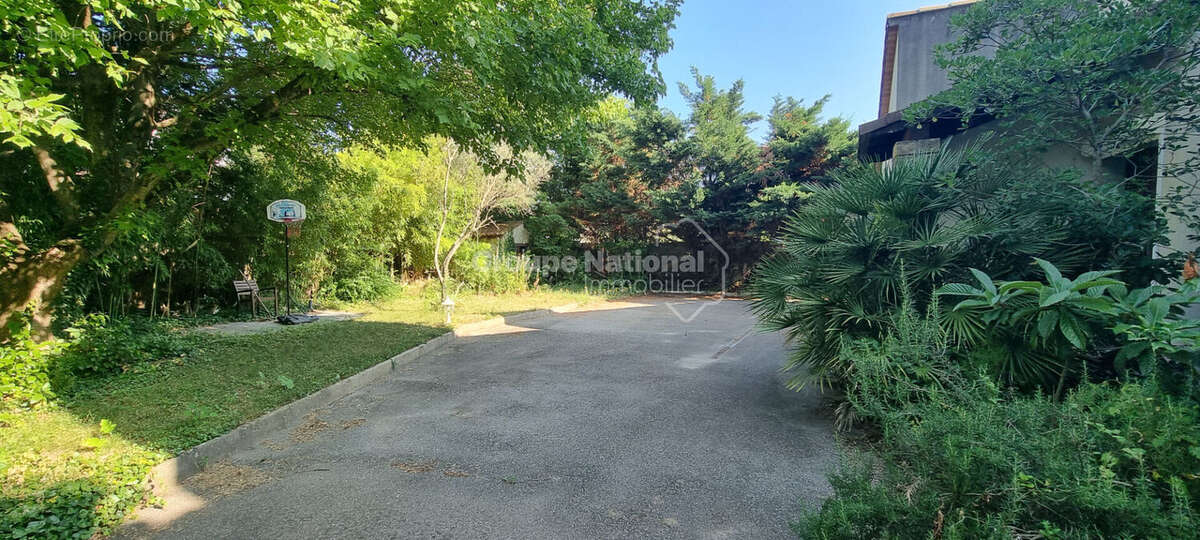 Maison à BAGNOLS-SUR-CEZE