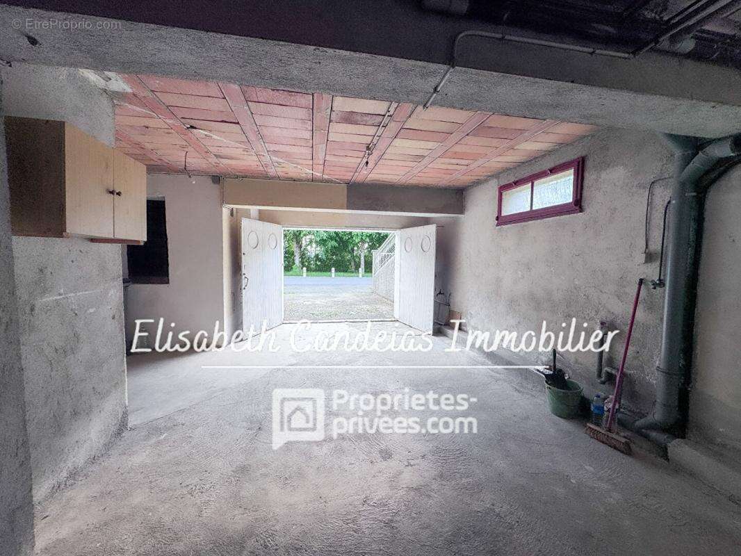 Grande maison de 173 m² avec vue Pyrénées et fort potentiel - photo 10