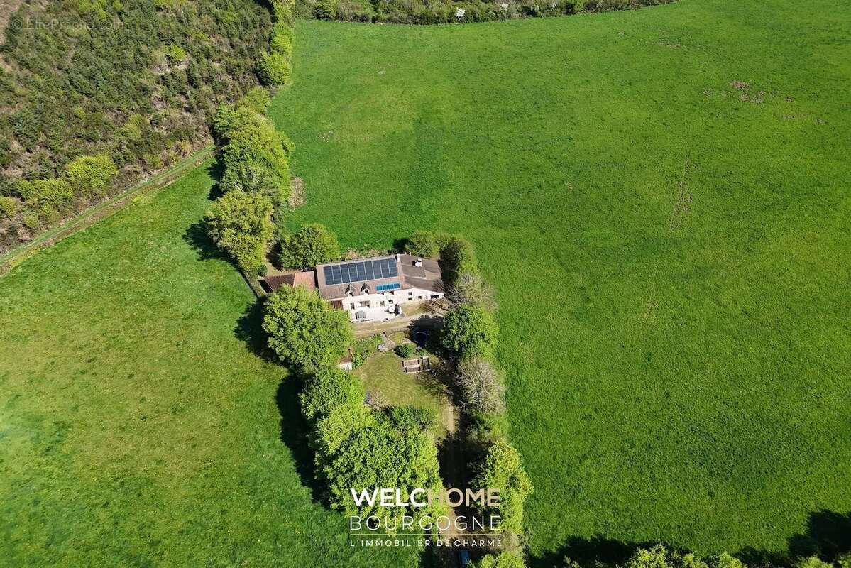 Maison à MONT-SAINT-VINCENT