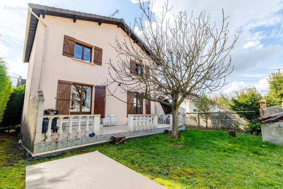 Maison à PIERREFITTE-SUR-SEINE