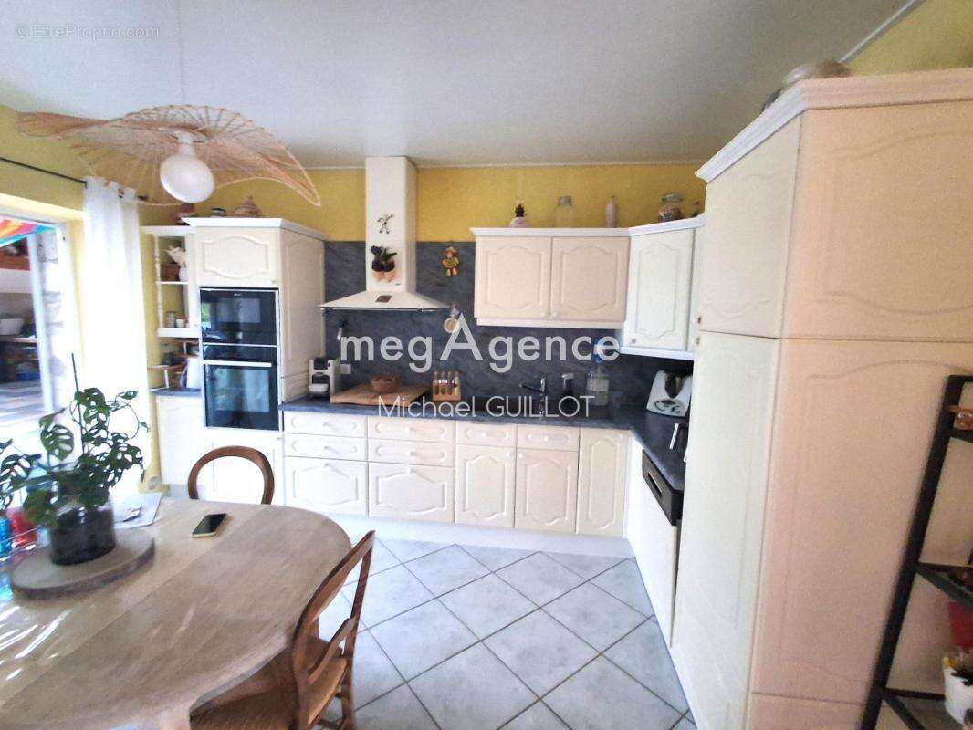 Charmante maison de 155 m² avec panorama exceptionnel - photo 5