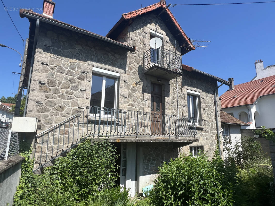 Maison à AURILLAC