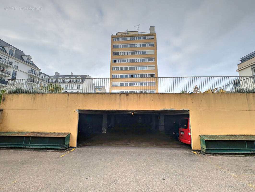Parking Nanterre/Puteaux - photo 10
