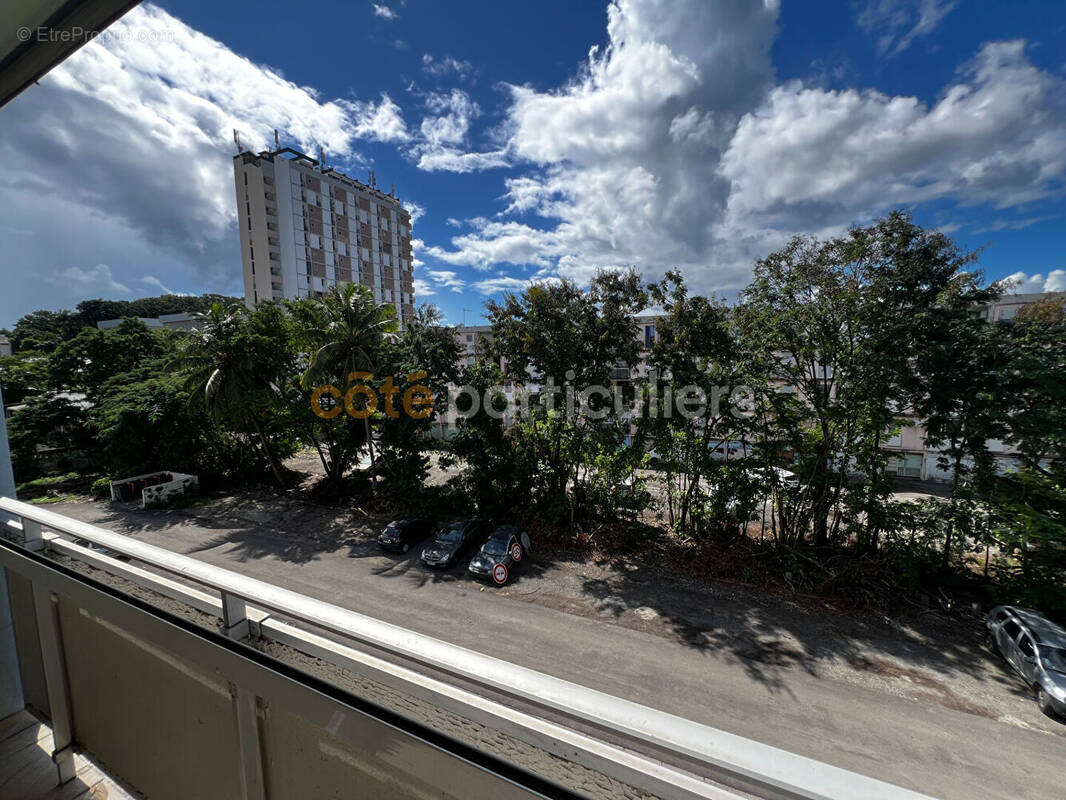 Appartement à LES ABYMES