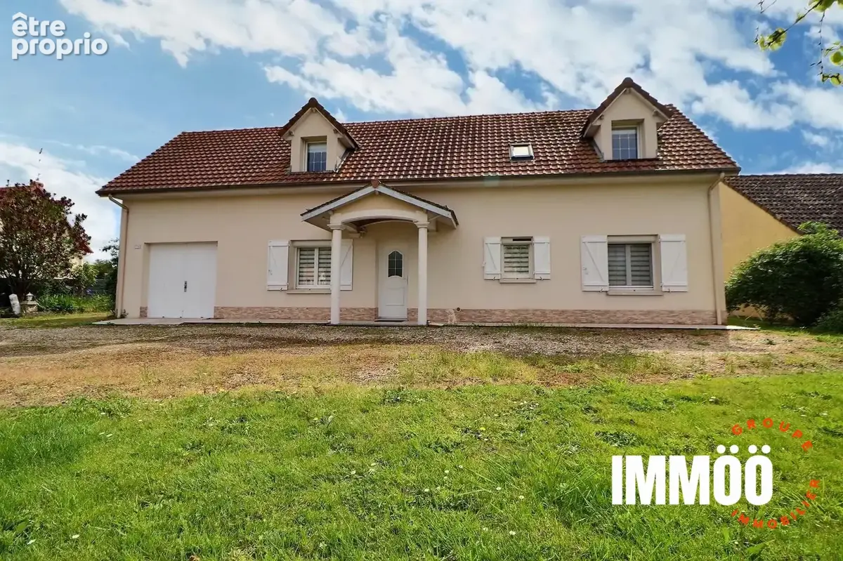 Maison à SAINTE-MARGUERITE-SUR-DUCLAIR
