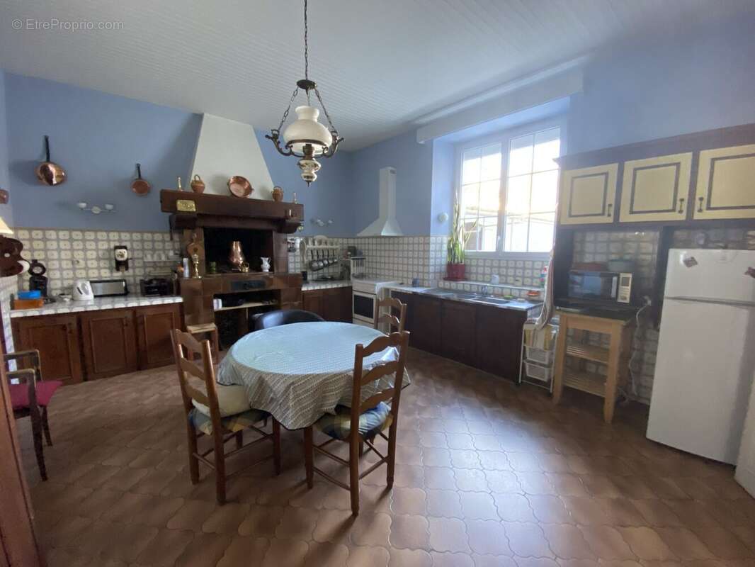 Maison à VOULGEZAC