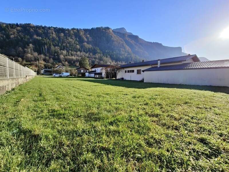 Terrain à SAINT-JOSEPH-DE-RIVIERE