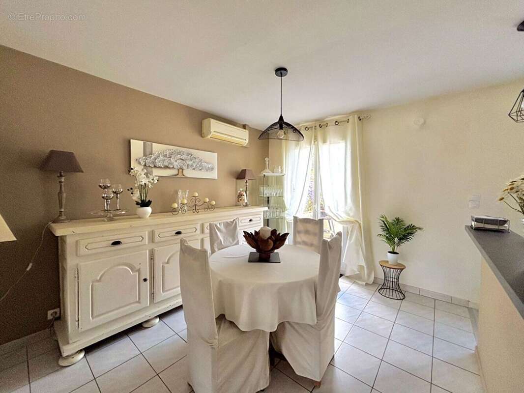 58557948c.jpg - Maison à TOURNY