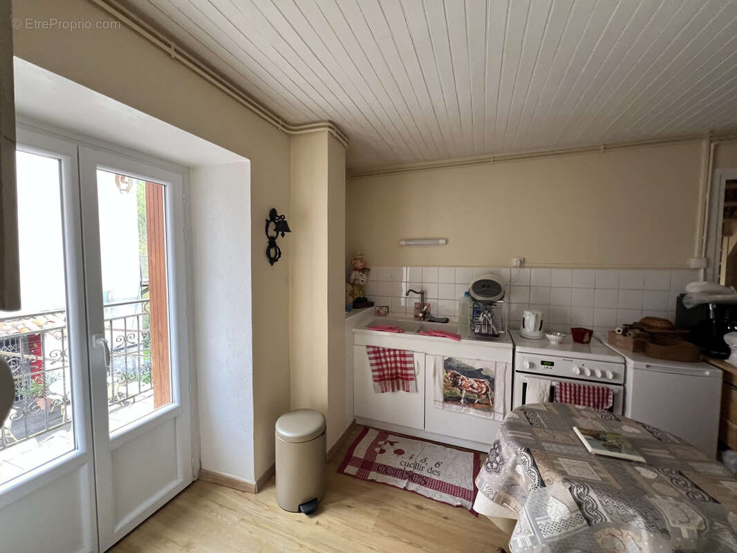 Appartement à MONTPEZAT-SOUS-BAUZON