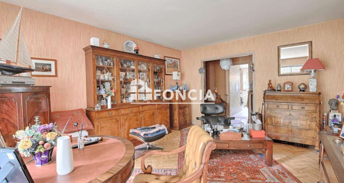 Appartement à MAISONS-ALFORT