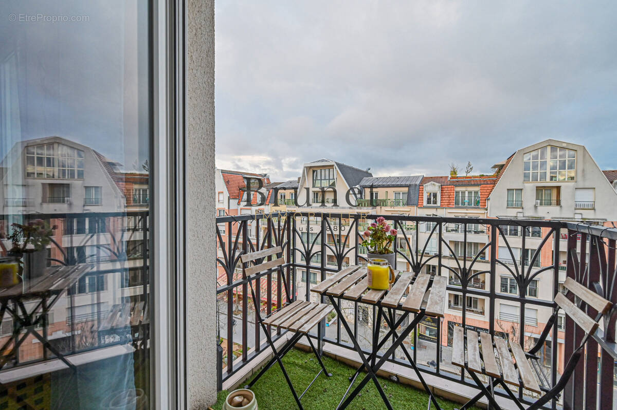 Appartement à SAINT-MAUR-DES-FOSSES