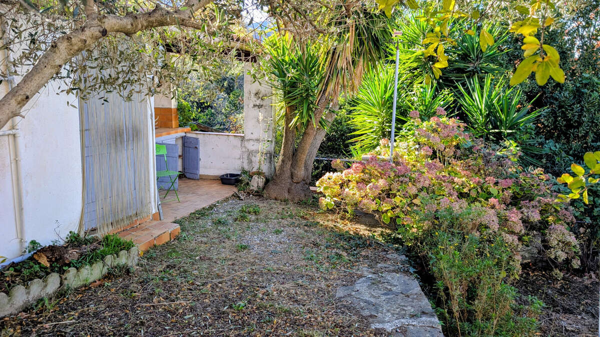 Maison à LAROQUE-DES-ALBERES