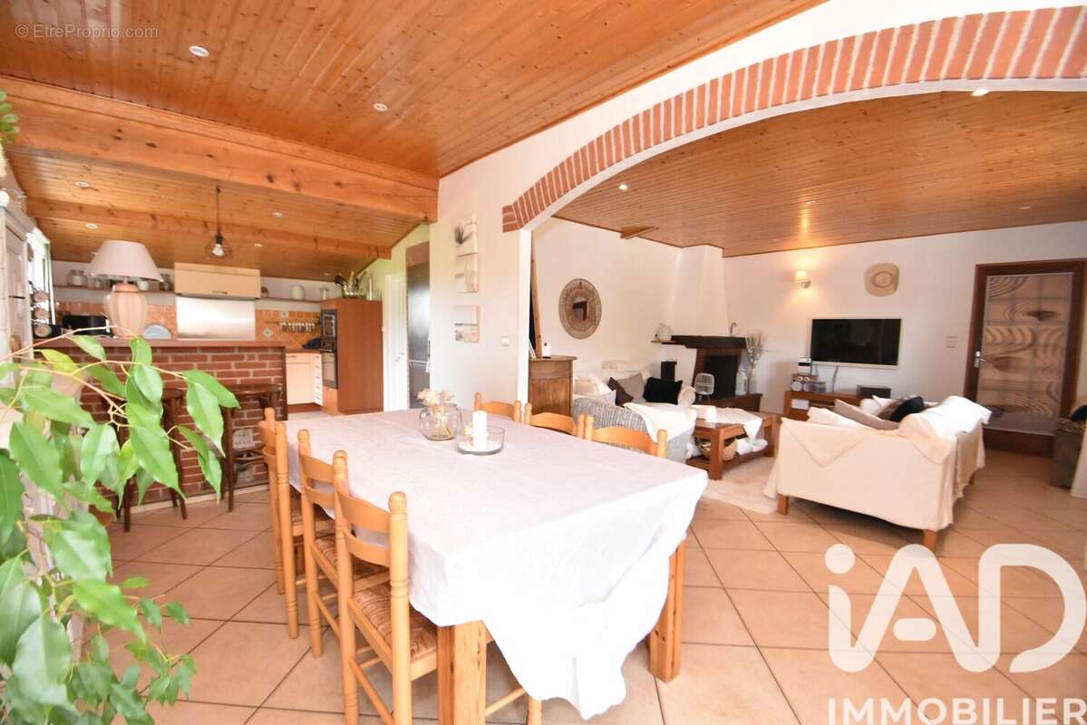 Photo 2 - Maison à BERAT
