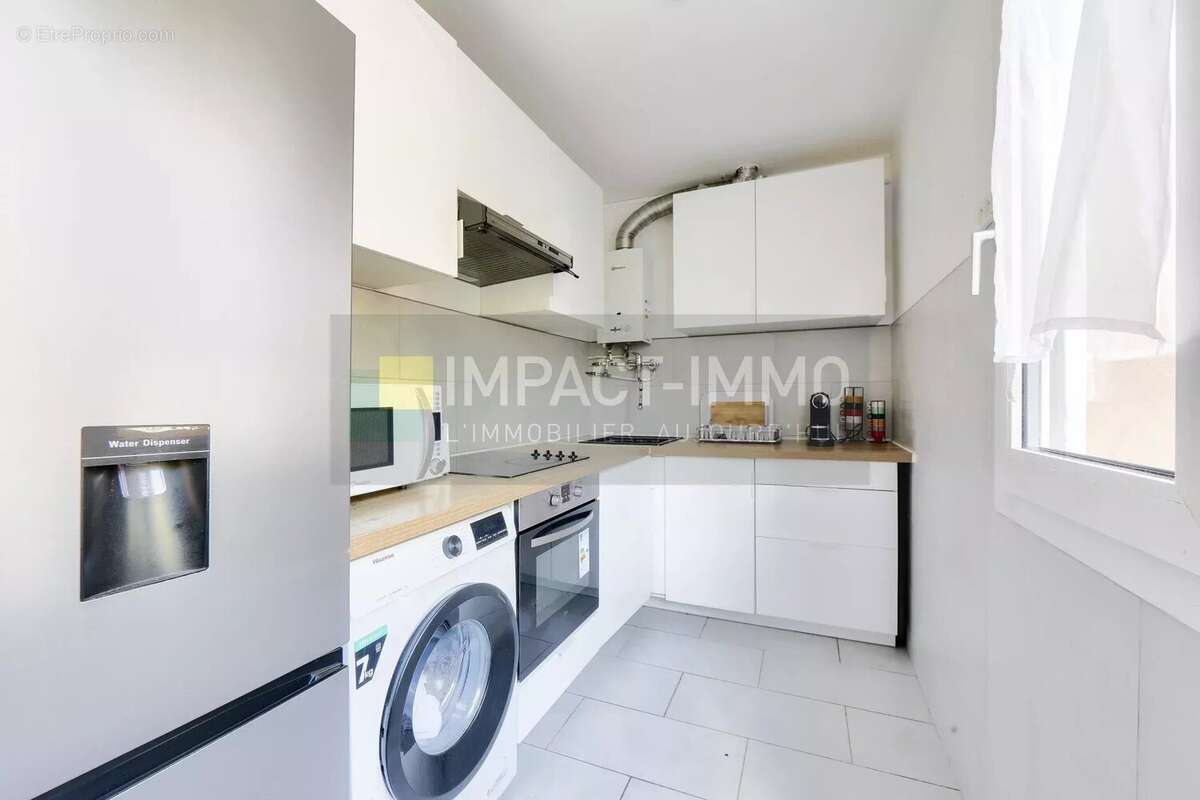 Appartement à COURBEVOIE