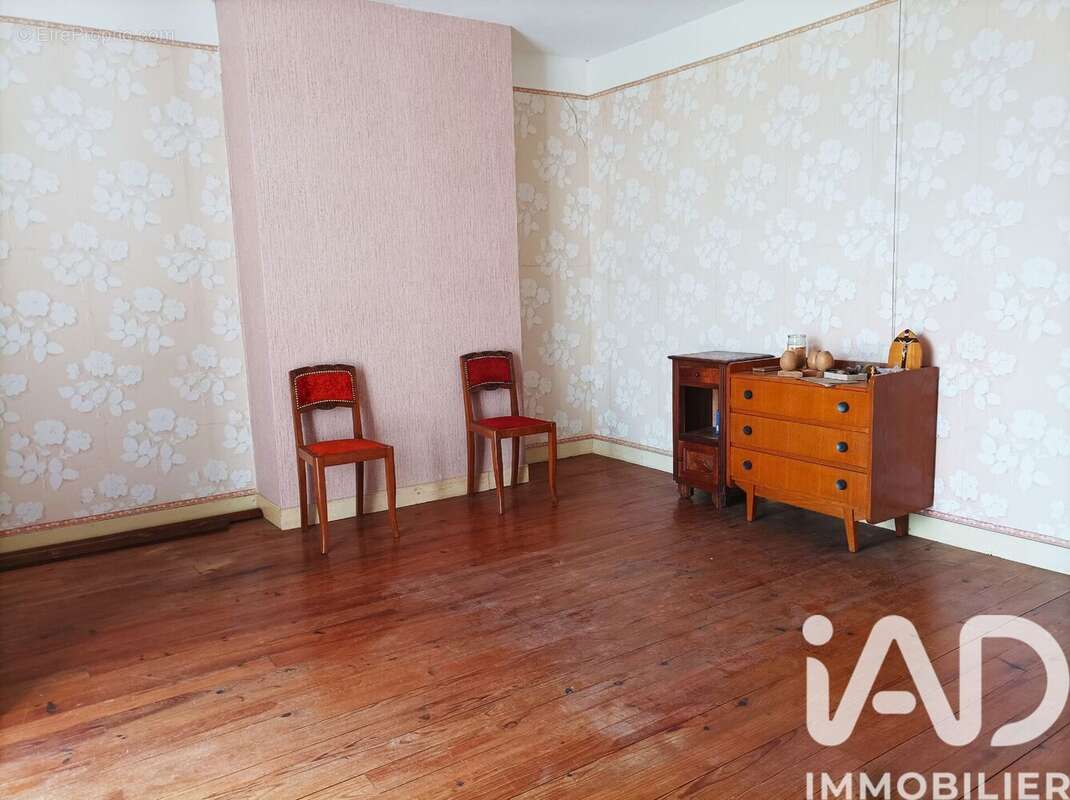 Maison 151 m² à Soulignonne  - photo 9