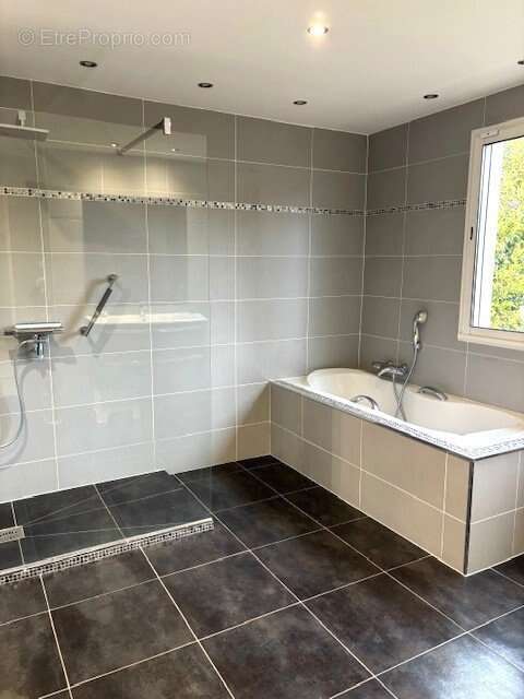 Maison à BRY-SUR-MARNE