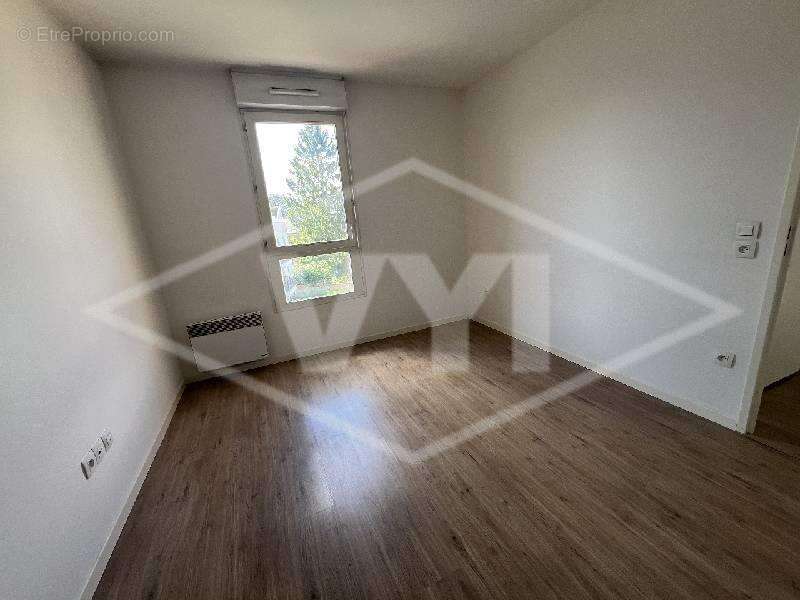 Appartement à COMBS-LA-VILLE