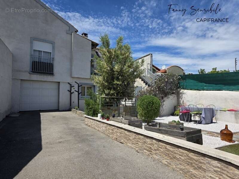 Appartement à MARSEILLE-15E