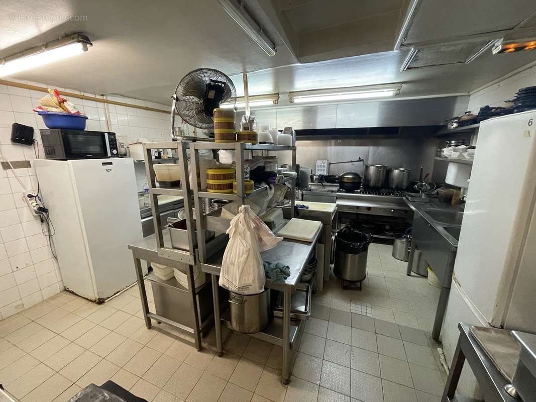 120 m² à Paris-11e  - photo 4