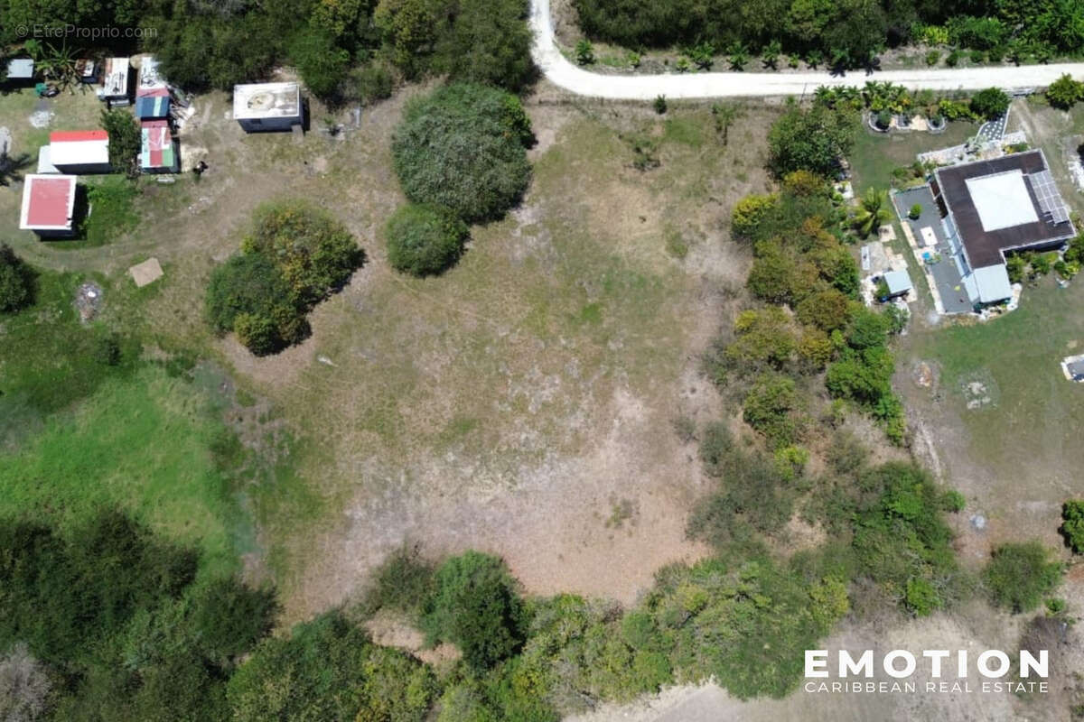 Terrain à SAINT-FRANCOIS