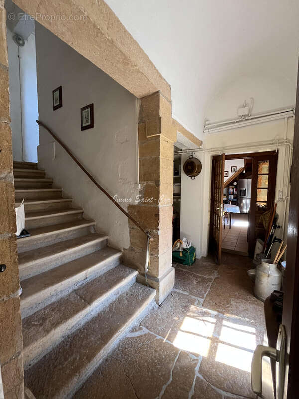 Maison à POLEYMIEUX-AU-MONT-D'OR