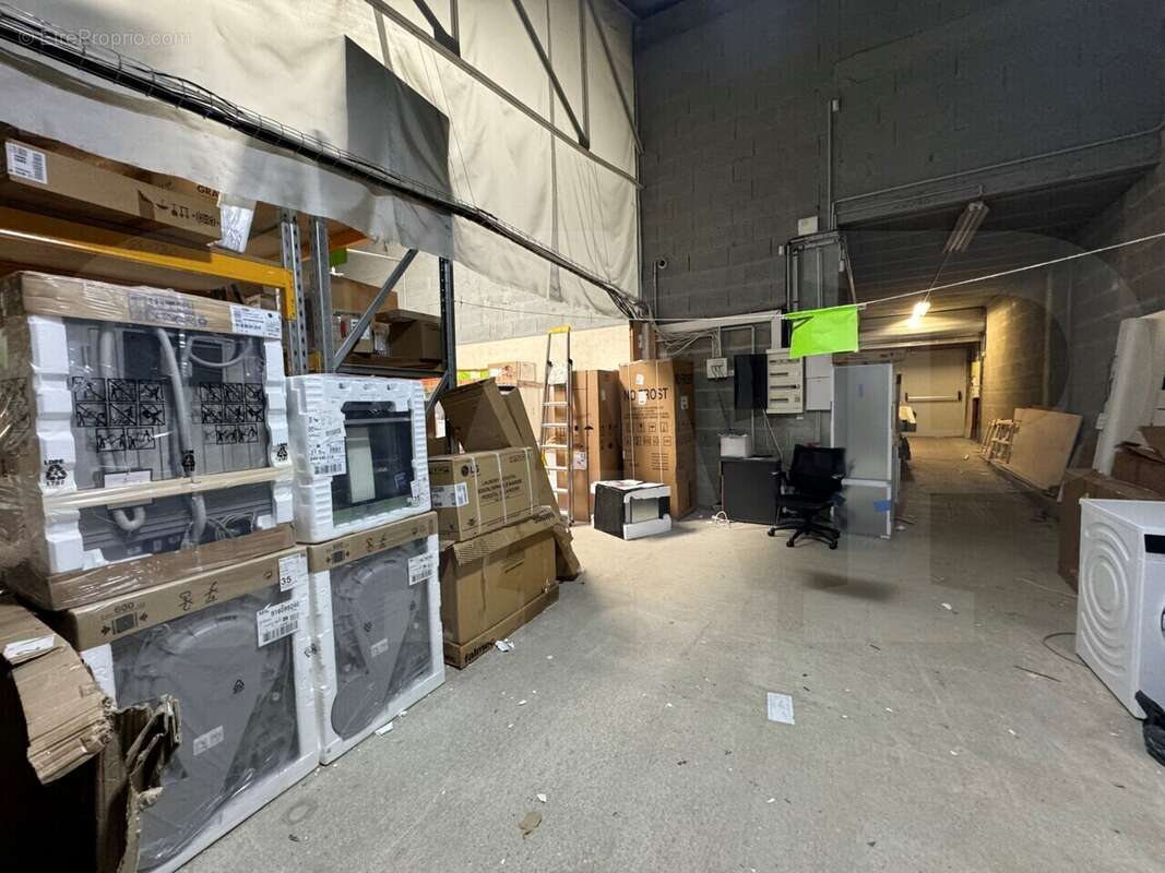 Commerce à LA CHAPELLE-DES-FOUGERETZ