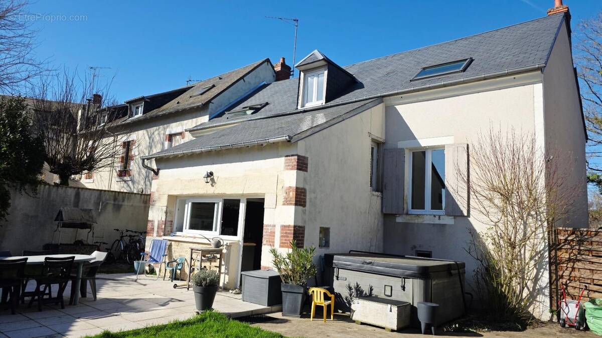 Photo Maison à Bourges au prix de 334 000€
