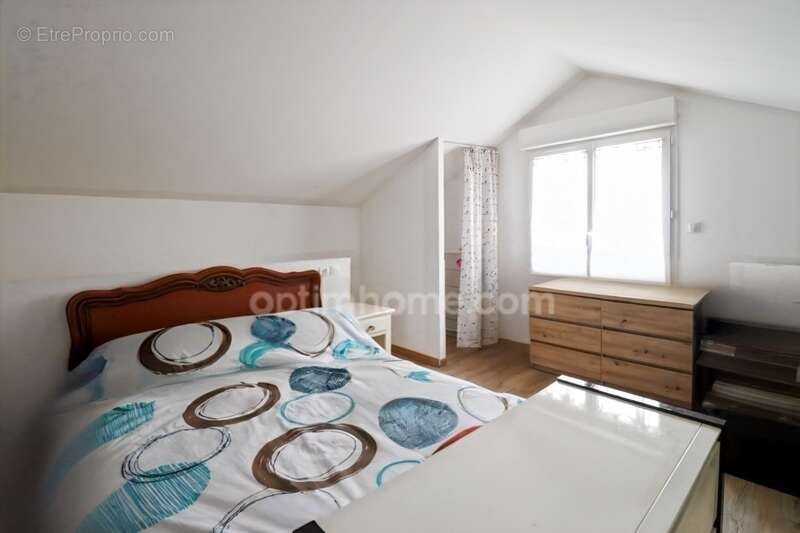MAISON entièrement rénovée de  91 m² - 5 Pièces - 3 Chambres sur parcelle de 660 m² DROUX (87) - photo 13