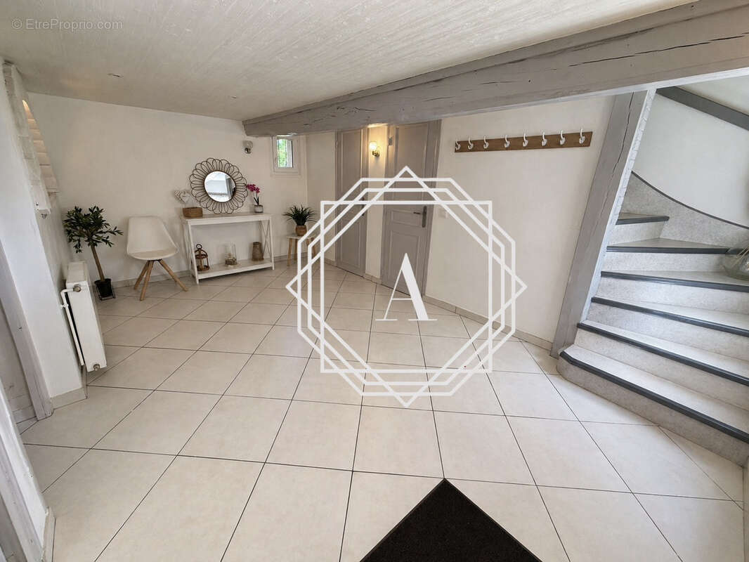Maison à MERU