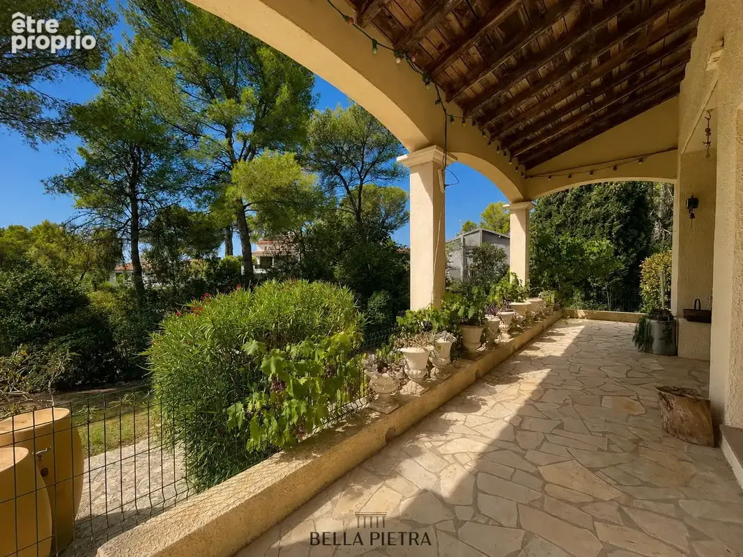 Maison 7 pièces 175 m² à vendre à Saint-Clement-De-Riviere (34980) - photo 5