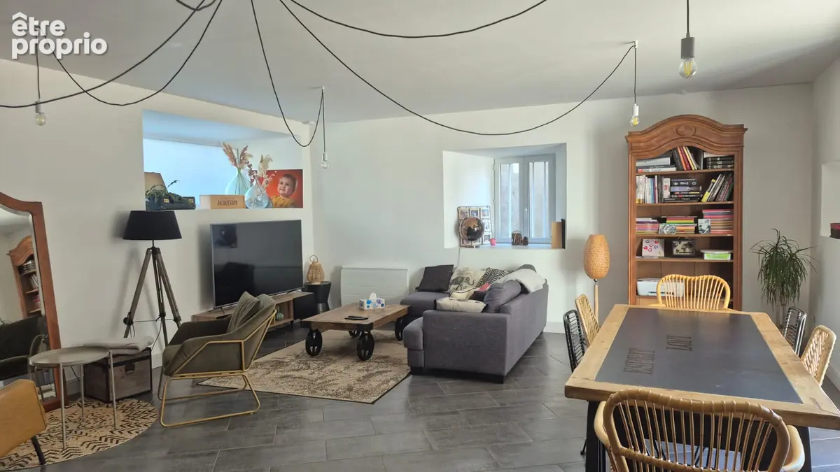 Laguiole, maison de caractère en pierre entièrement rénovée - photo 8